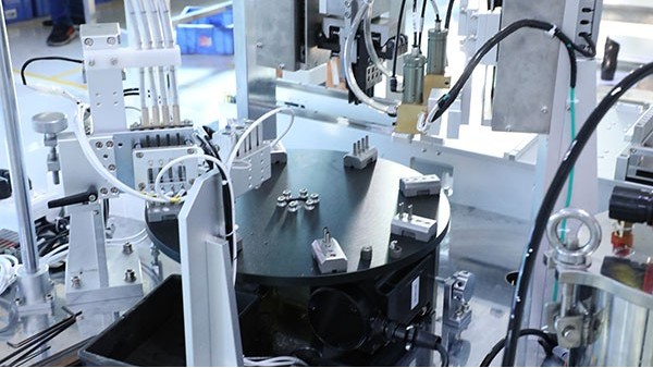 自動點(diǎn)膠機(jī)