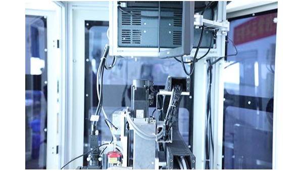 蘇州自動(dòng)點(diǎn)膠機(jī)廠家