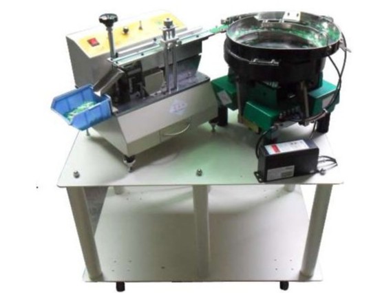 自動(dòng)散裝LED剪腳機(jī)廠家