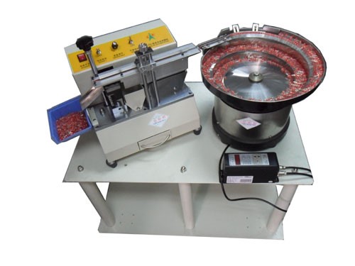 高速自動(dòng)散裝LED切腳機(jī)