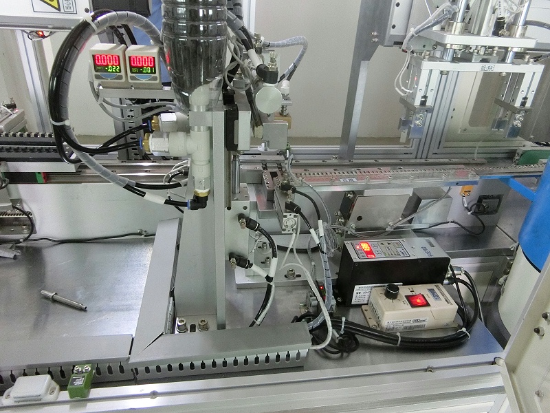 自動點(diǎn)膠機(jī)方案