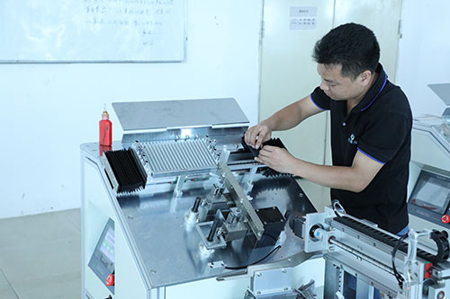 手動(dòng)點(diǎn)膠機(jī)廠家