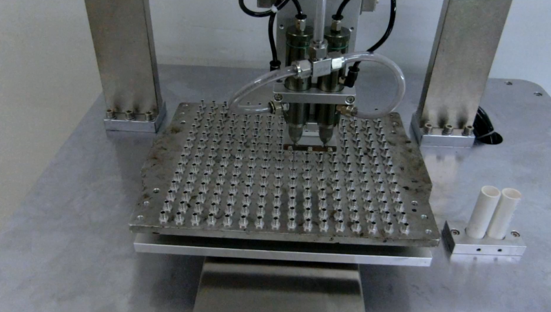 點膠機運作圖片