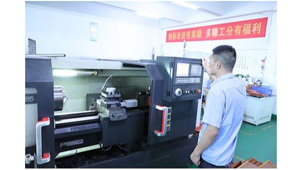 三軸精密點(diǎn)膠機(jī)