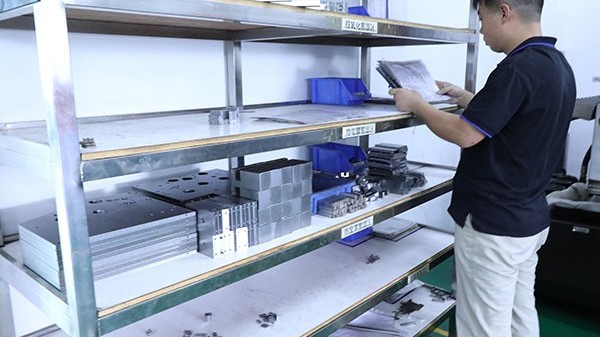 熱熔膠自動(dòng)視覺(jué)點(diǎn)膠機(jī)