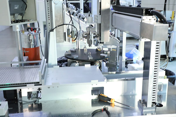 深圳全自動點膠機生產廠家