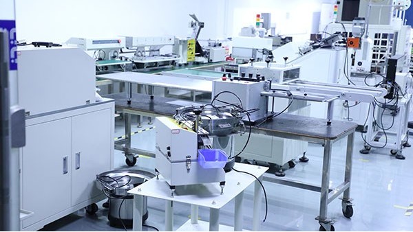 三軸平臺點(diǎn)膠機(jī)廠家