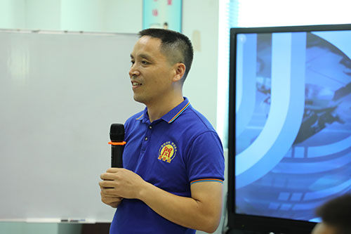 桌面式三軸點膠機廠家