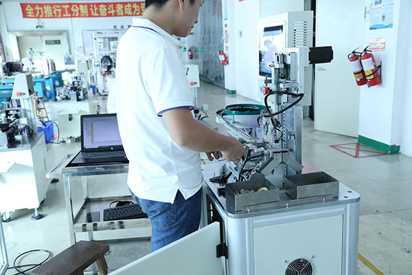 深圳pvc自動點膠機